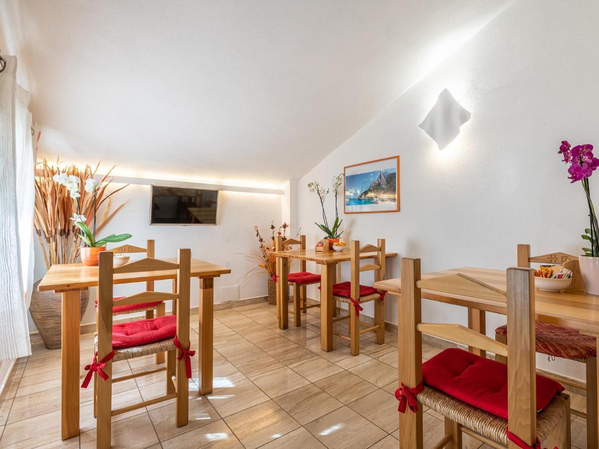 Bed And Breakfast Dorgali Bagian luar foto