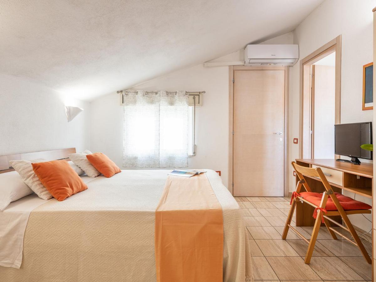 Bed And Breakfast Dorgali Bagian luar foto